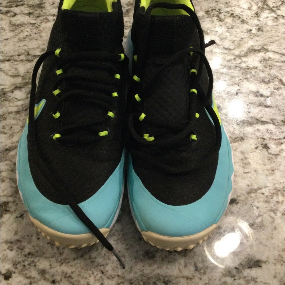 Nike Black and Blue Athletic Shoes